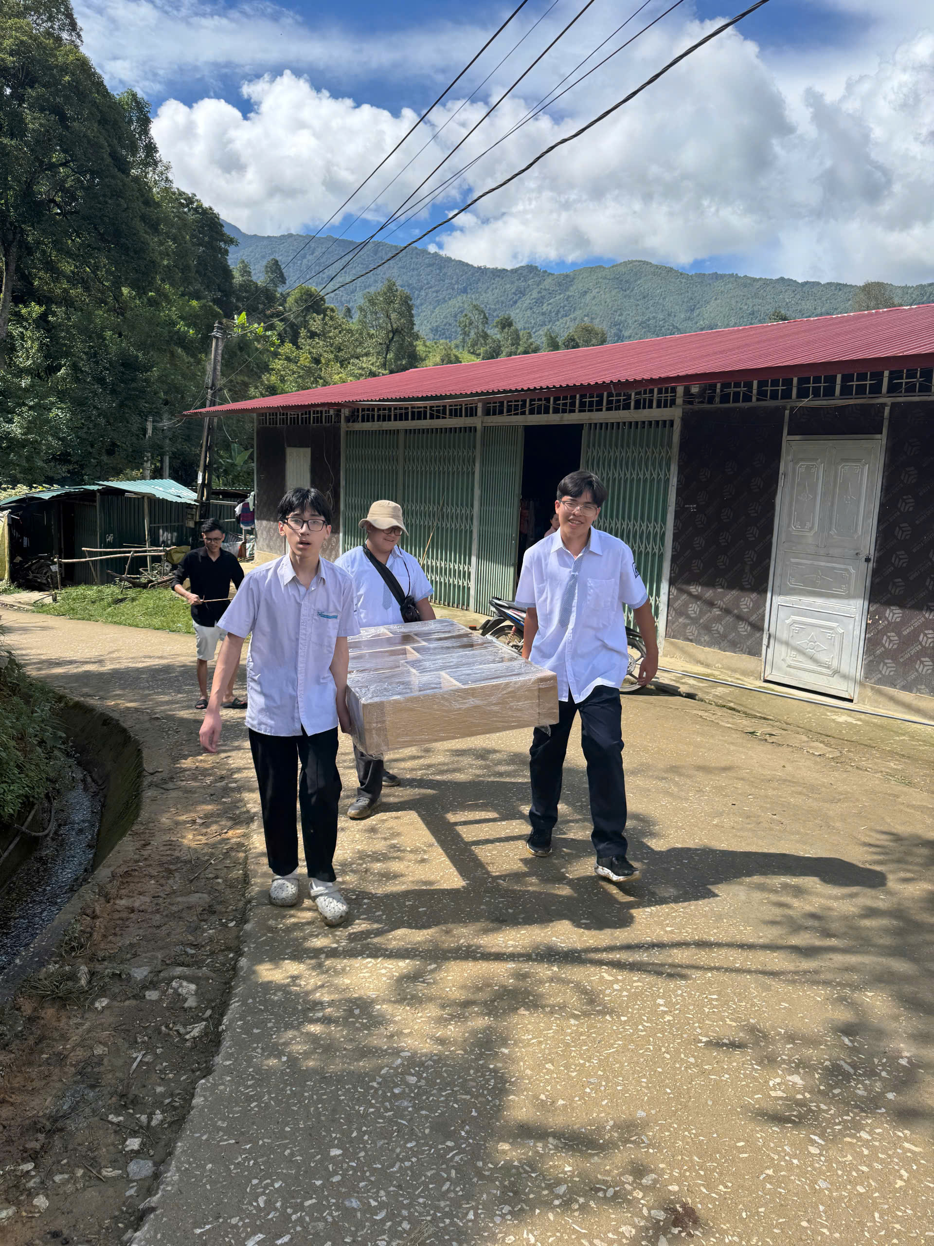 Hoạt động thiện nguyện